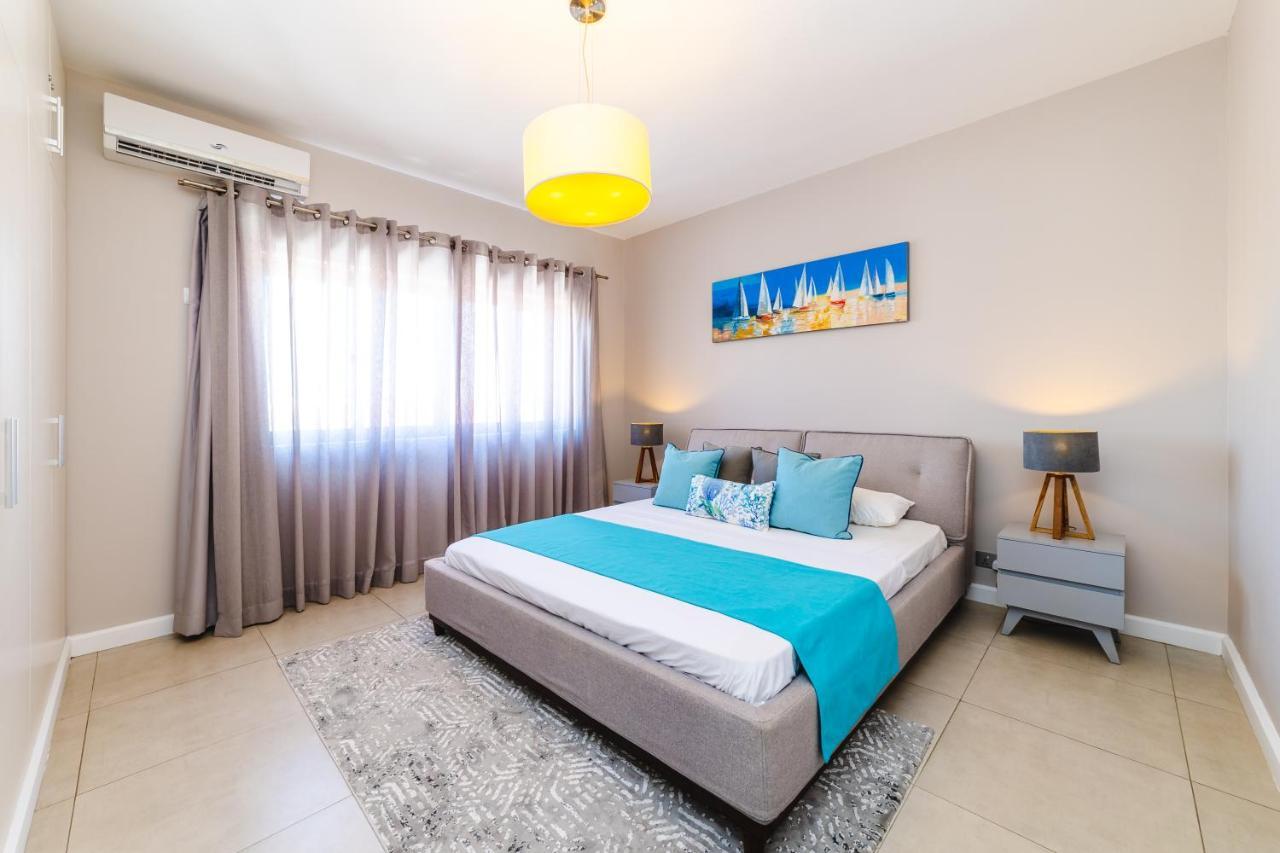 Beachcove Pereybere Beach ภายนอก รูปภาพ